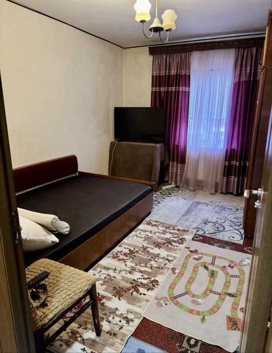 Apartament 3 camere decomandat | Oltenița, Bvd. Mărășești | Etaj 3/4 | Centrală proprie