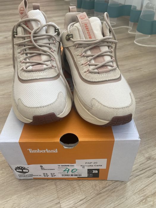Кроссовки Timberland бежевые