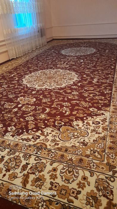 Кілем сатылады  ұзындығы  8м / ені 4м
