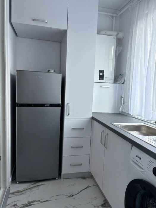 Studio(2 camere) prima inchiriere