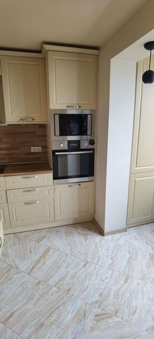 Многостаен за продажба ж.к Люлин 9