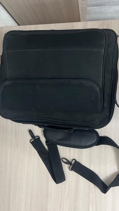 Продам ноутбук        .