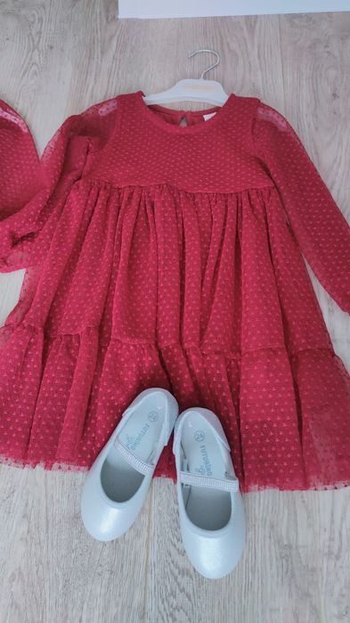 Продам, красивое платья и балеки