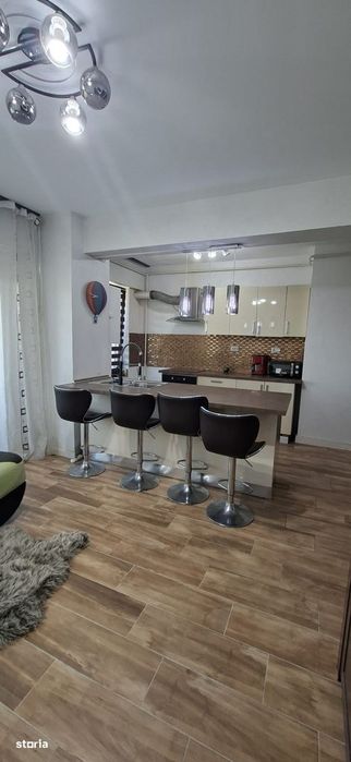 Apartament cu doua camere, 65 mp, parcare subterana, Royal Town