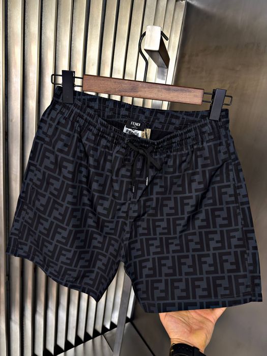 Мъжки бански различни модели