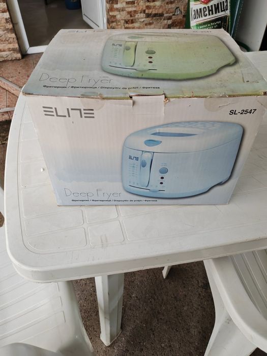 Фритюрник нов в кутия