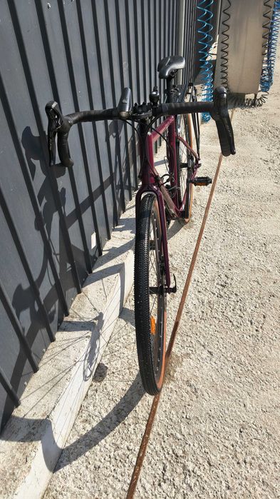Bicicleta Gravel Triban 520 echipare Shimano 105, 10,7KG, marime M (nu Cube, Merida, Scott)