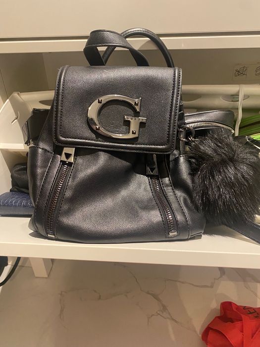 Черна Раница Guess