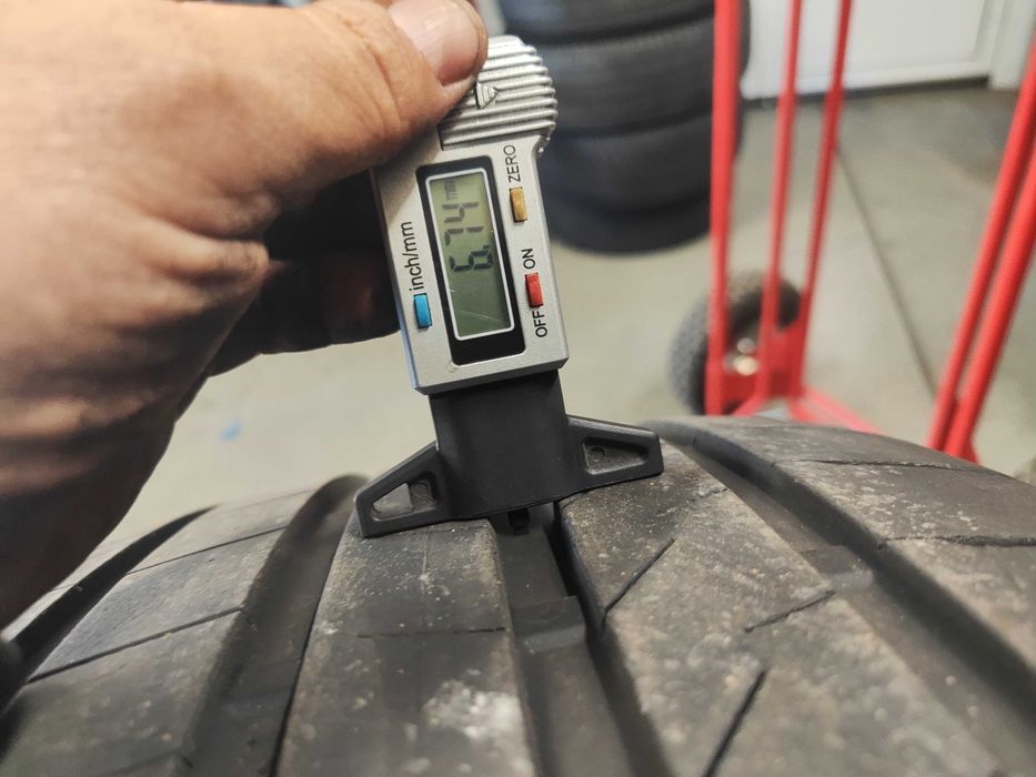 2бр. летни гуми 265/45/21 Bridgestone