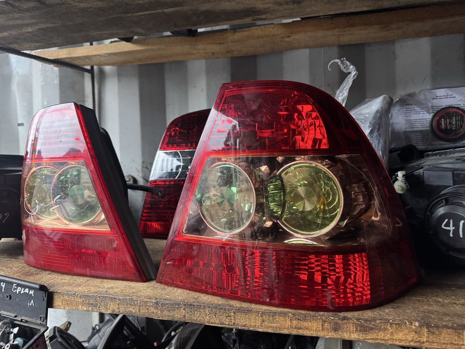 Задний фонарь королла