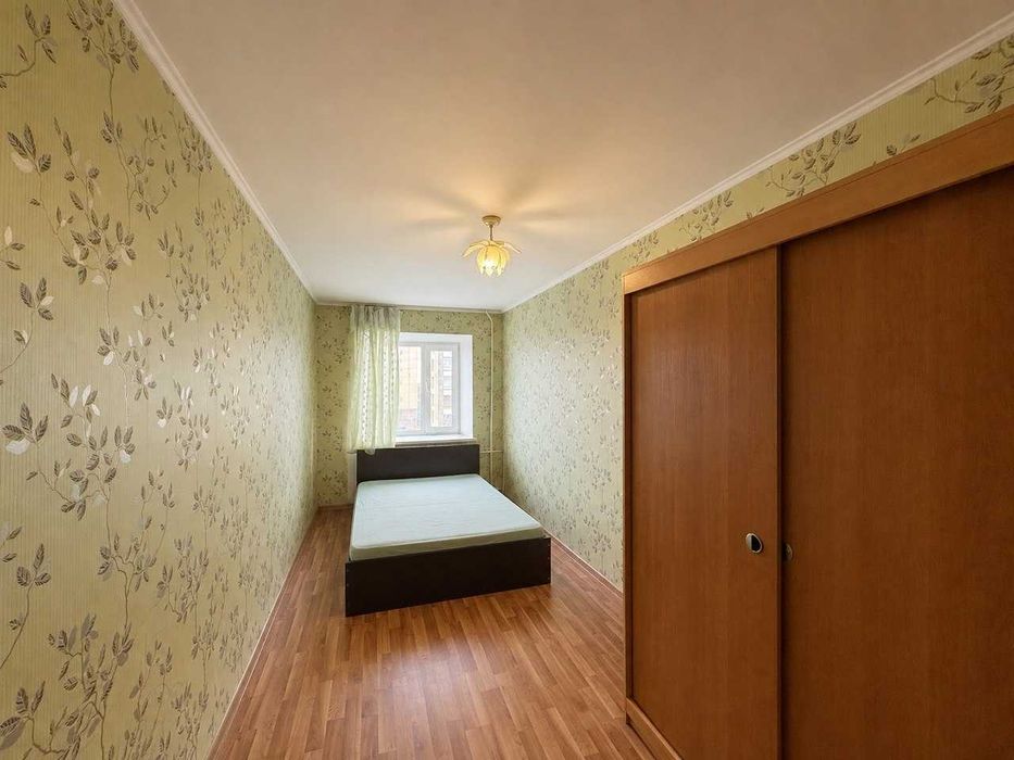Продам 3-комнатную в центре