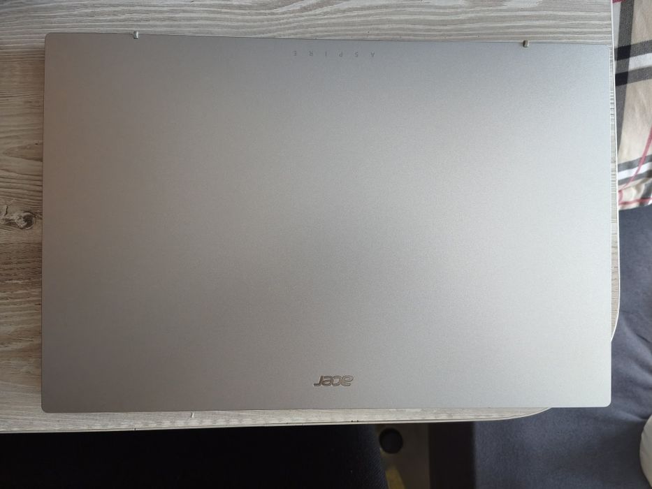 Laptop Acer Aspire 3 (15.6" Full HD) - AMD Ryzen 5 7520U, 16GB RAM, 512GB SSD, Windows 11 Pro