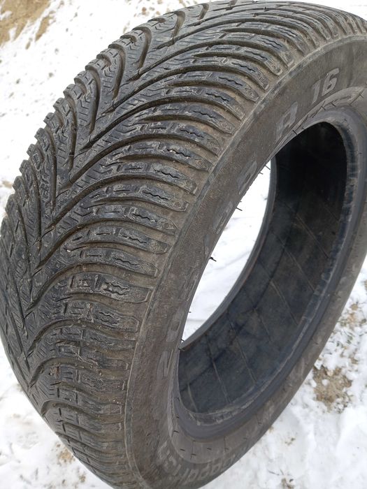 Cauciucuri de iarna - 205 55 R16