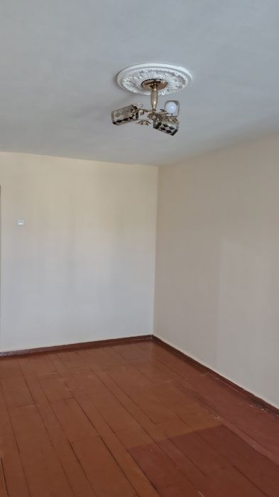Продам квартиру в 4 микрорайоне, дом 10