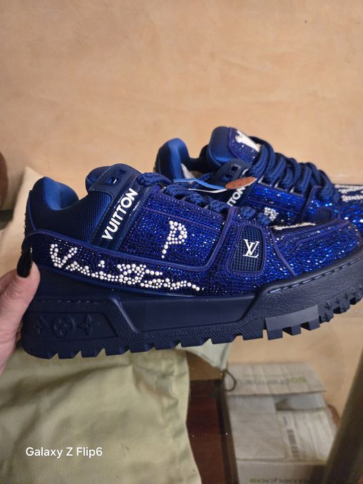 LV Unisex В наличност 39,40