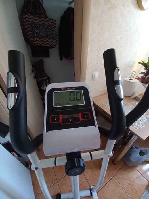 Bicicletă eliptică germană