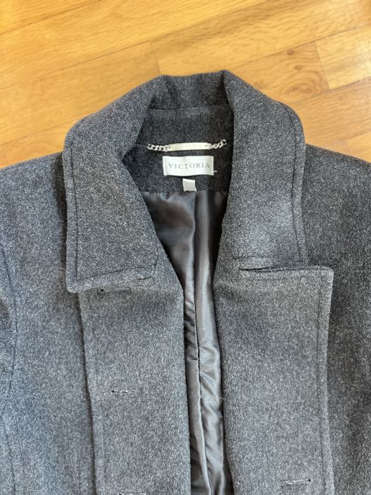 Дълго до глезена тъмно сиво вълнено палто