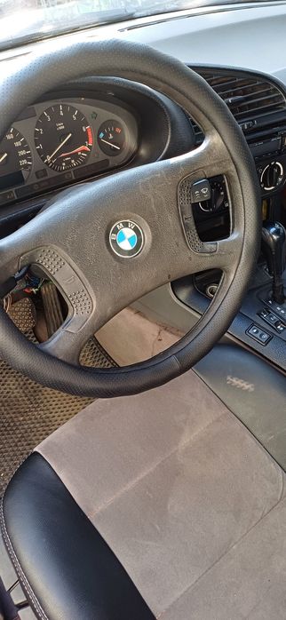 Срочно продам бмв срочно