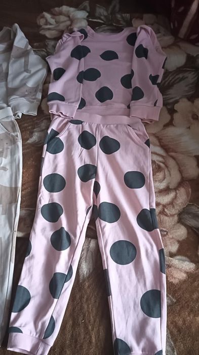 Haine și încălțăminte fetițe