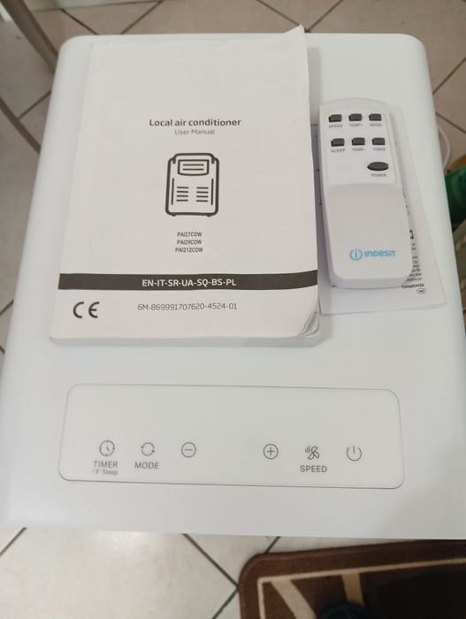 Vând aer condiționat portabil,3in 1 ,cald,rece și deumidificator