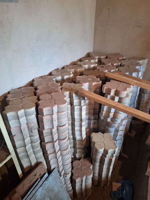 Pavele decorative beton ~26 mp (440 buc) model deosebit – noi