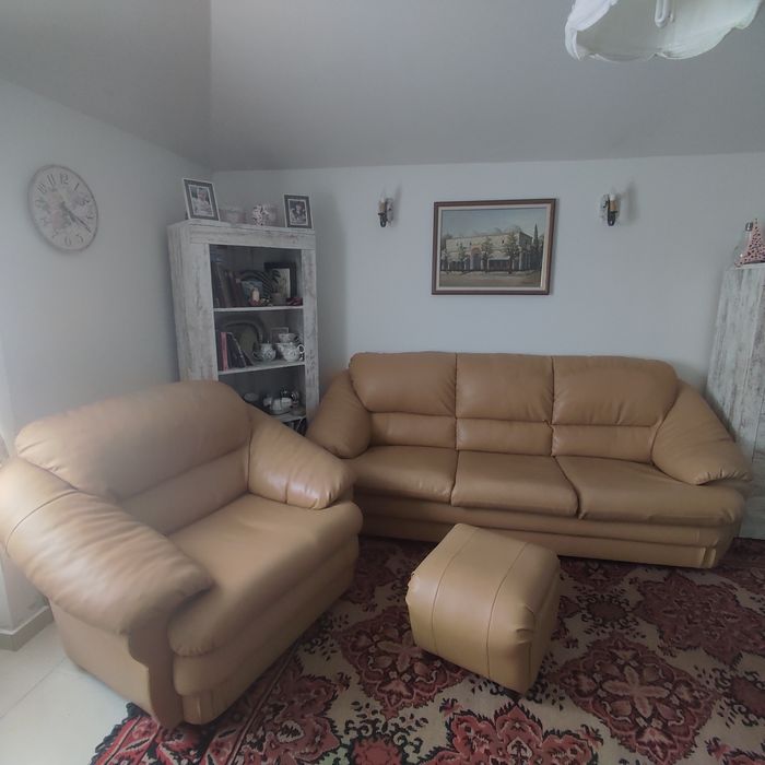 Холова гарнитура -естествена кожа.Напълно запазена.