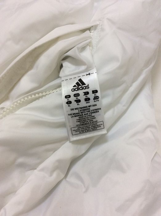 Vesta Adidas barbati marime XL