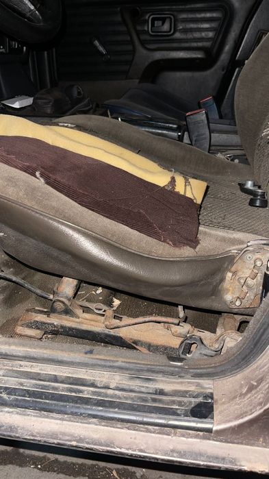 Сидушки bmw Е30 седан