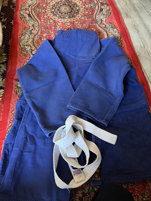 Кемано дзюдо сатылады