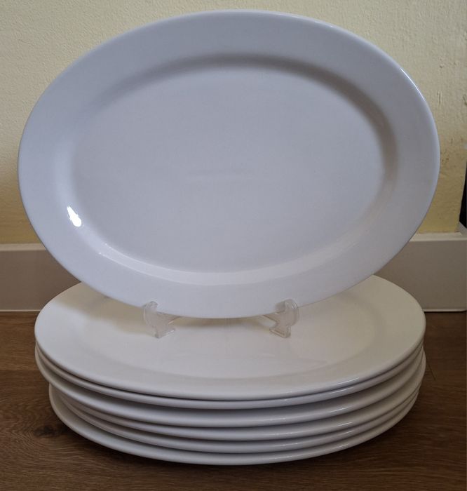 Плата,елипси,чинии, тежък, устойчив порцелан. 
1. Плата 30/ 20см.- 9бр