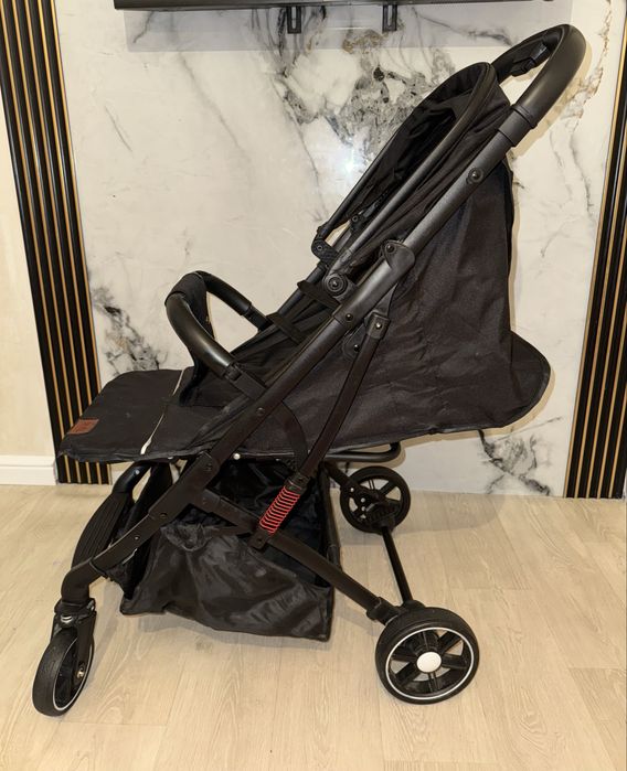 Продам детскую коляску