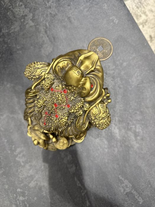 Статуэтка  фэн-шуй в идеальном сост.Размер 20на17см.Высота 17см