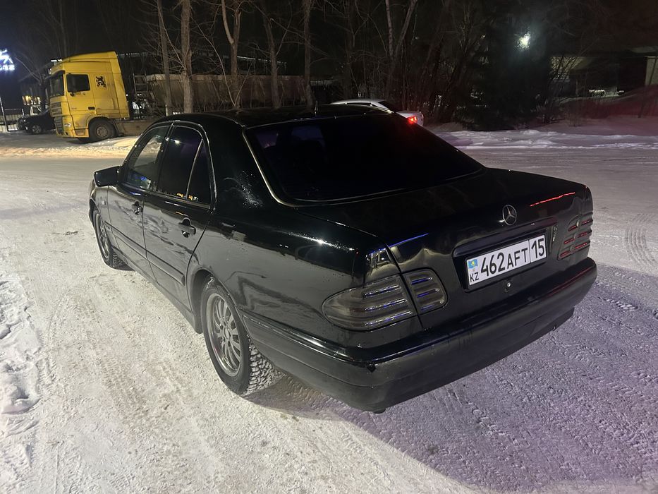 Продам мерседес w210 e230