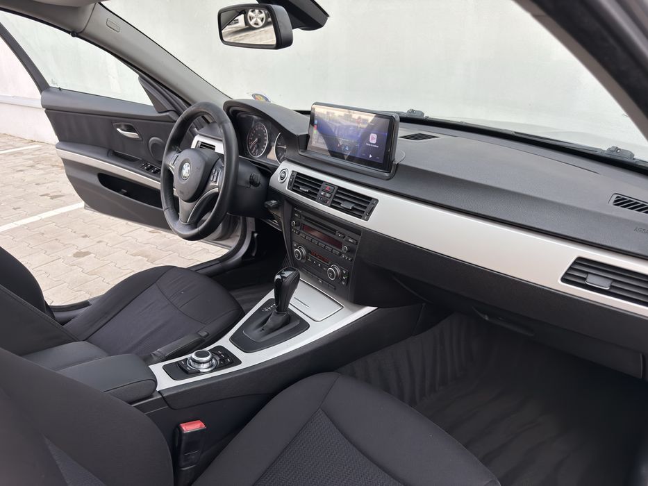 BMW 320 xd E90 LCI Facelift 4x4 permanent EURO 5 Automat/Bi-Xenon/Panoramica/Navigatie