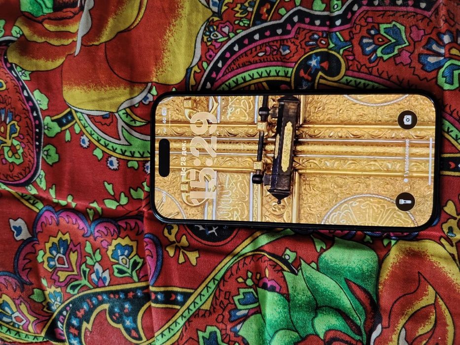 Apple 15 смартфон