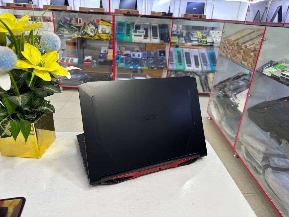 Acer nitro gaming IDEAL HOLAT i5-10300H DDR4 16/512 SSD