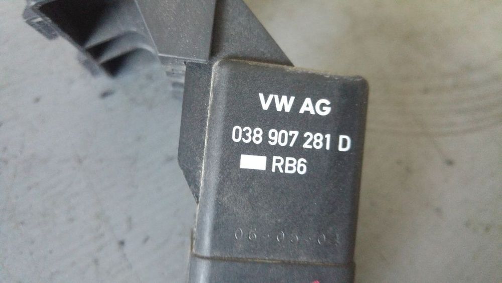 releu bujii vw golf 5 golf 6 passat b6 octavia 2 038907281d