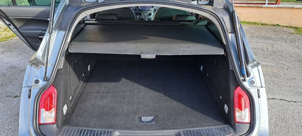 Опел Инсигния на части,може и цяла,