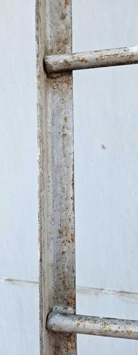 Металлическая лестница