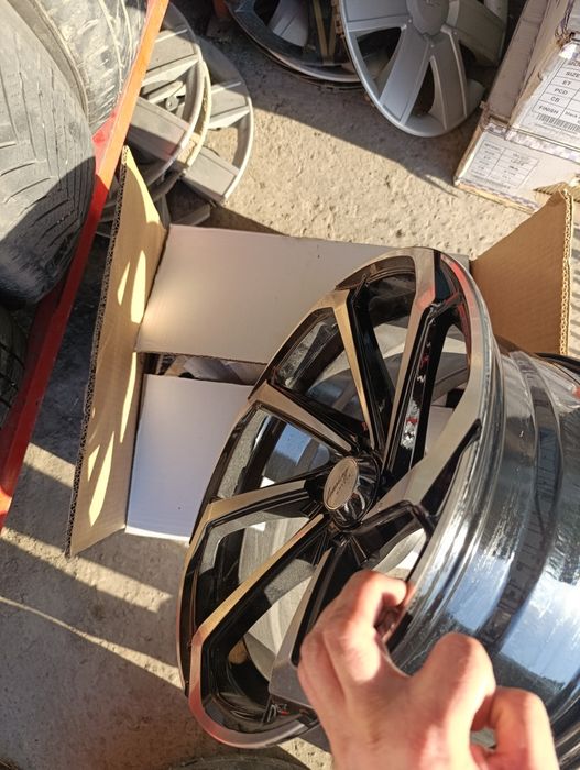 Продам диски, широкие 7j 15 размер , состояние идеальное !!!