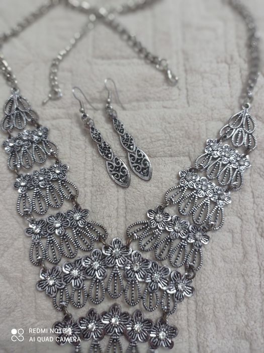 Продам женский комплект