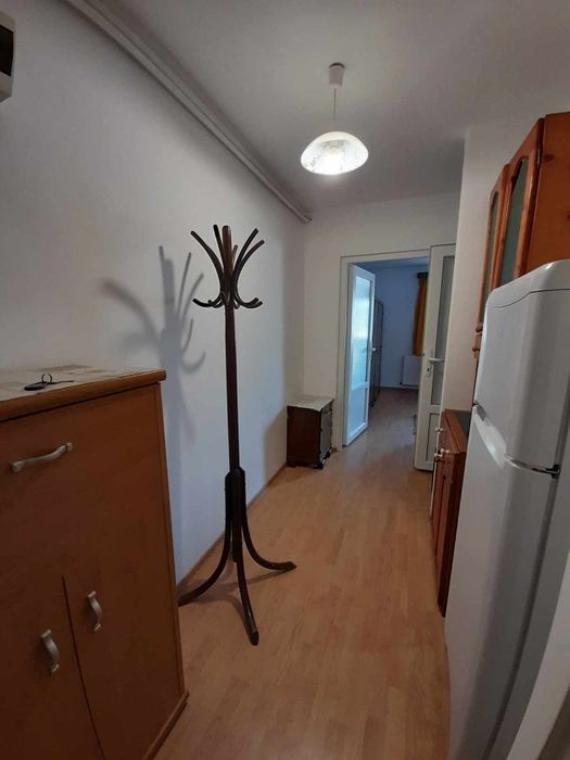 Proprietar închiriez apartament cu o cameră