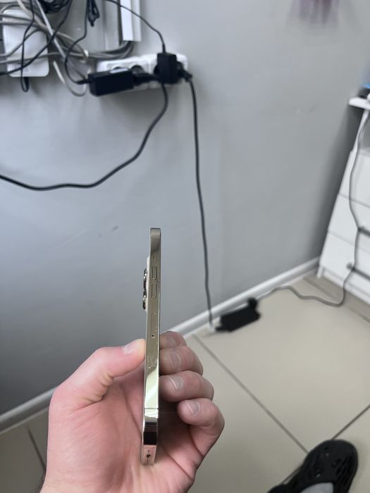 Продам айфон 13 pro