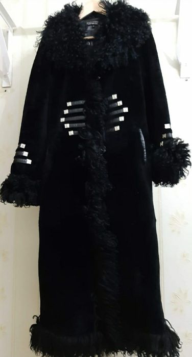 Шуба мутоновая в хорошем состоянии