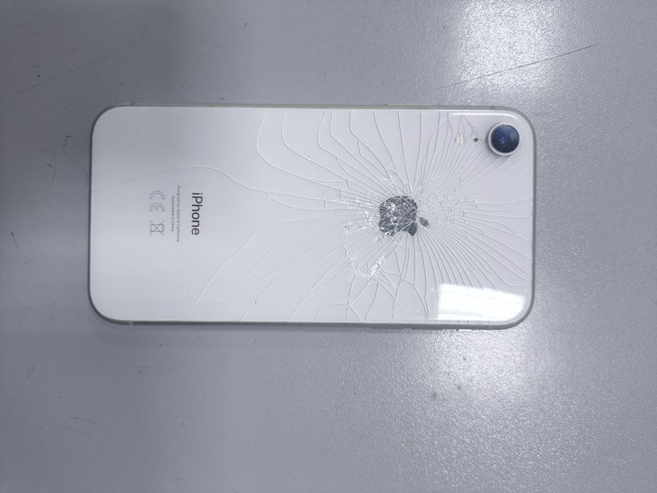 iPhone xr 64 gb памяти