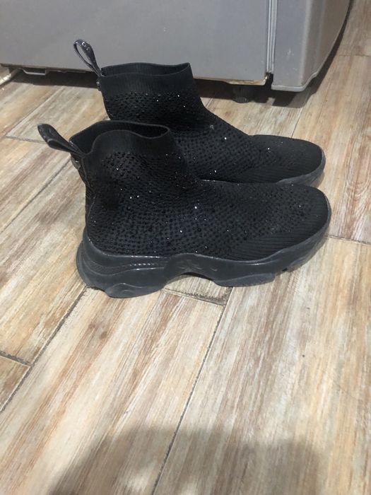 Обувки спортни 37 номер