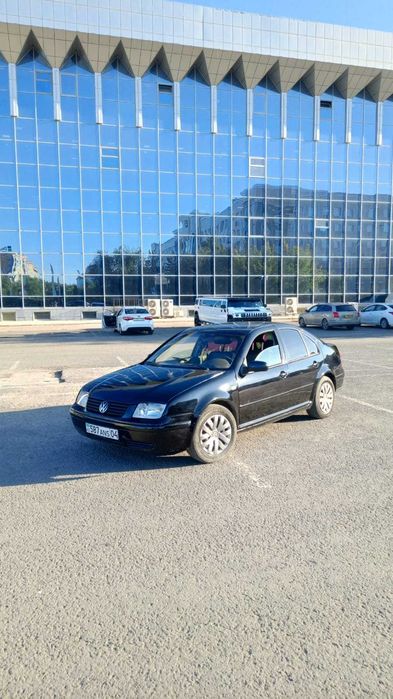 Продам Volkswagen Jetta 1999. Объем 2л.