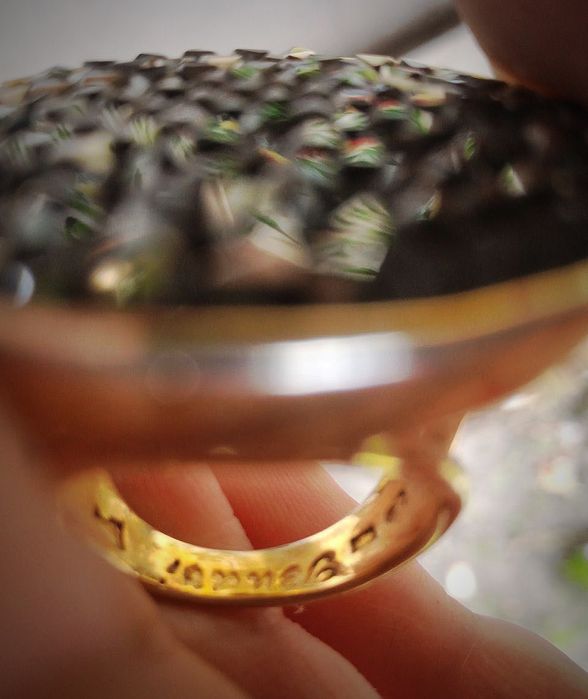 Кольцо коктейльное с кристаллами Сваровски