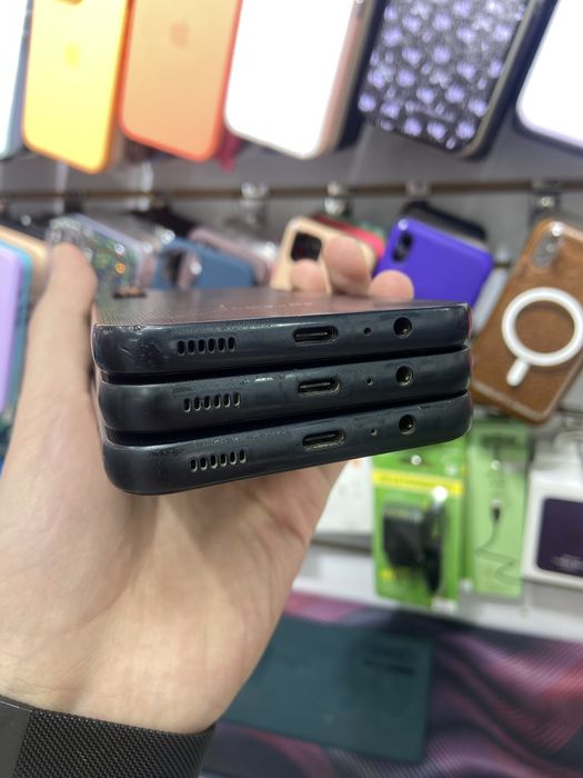 Samsung A14 4/128 ideal