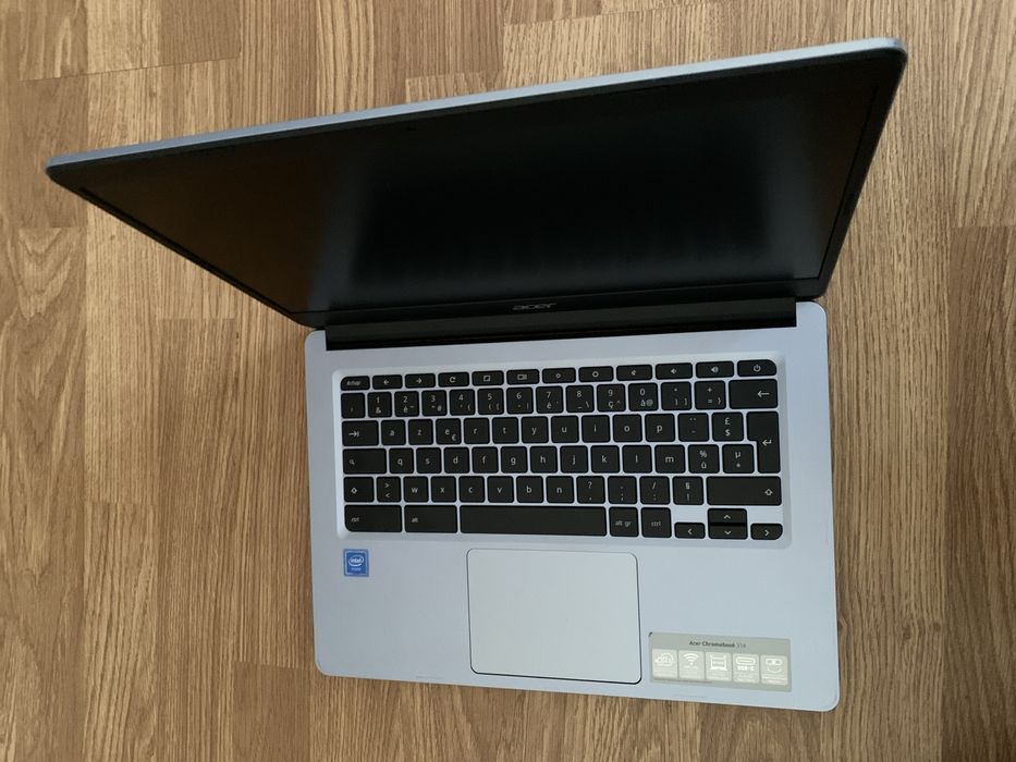 Laptop Acer ChromeOS defect pe alimentare nu porneste este complet.